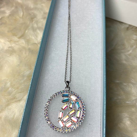 New by Touchstone Crystal “Break the Ice Pendant” - Picture 4 of 6